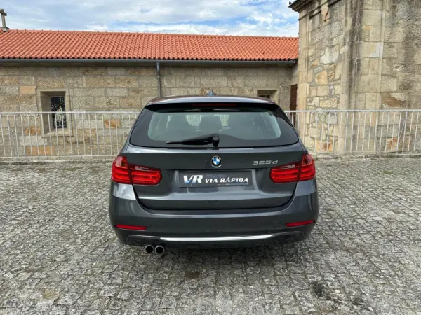 BMW 325 5