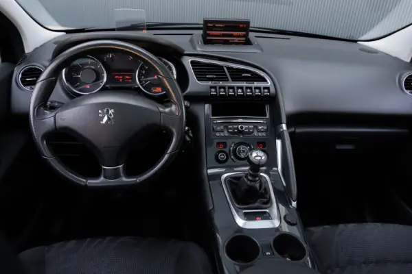 Peugeot 3008 1.6 HDi Allure 10