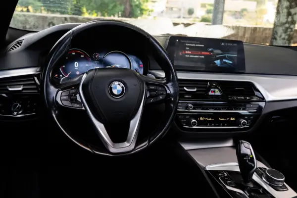 BMW 520 d ED Line Luxury 7