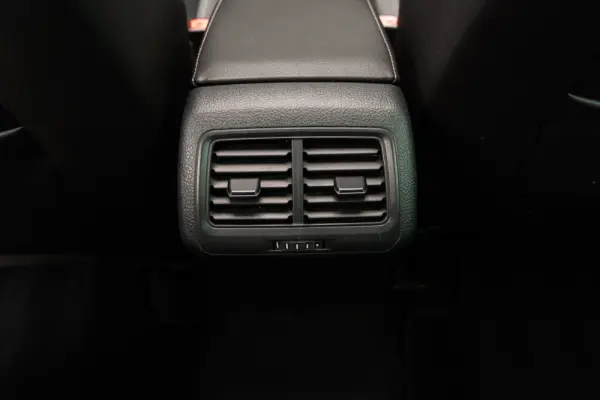 Volkswagen Golf 2.0 TDi GTD DSG 49