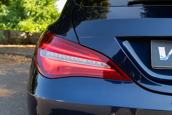 Mercedes-Benz CLA 180 d 40