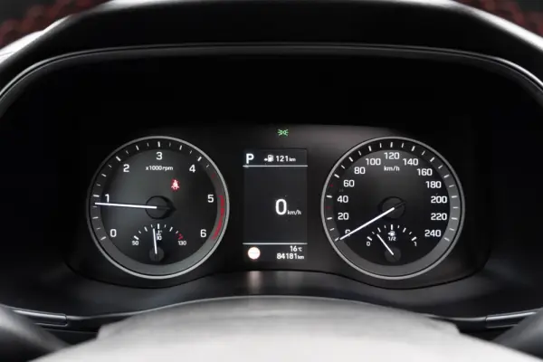 Hyundai Tucson 1.6 CRDi N-Line DCT 11
