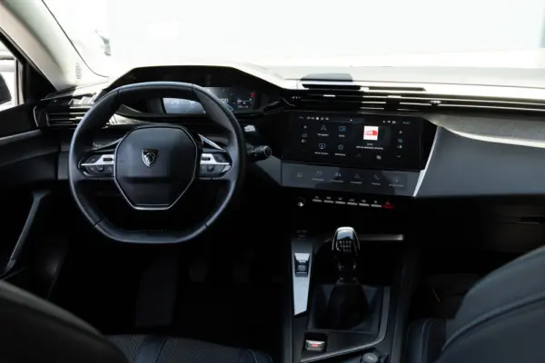 Peugeot 308 1.2 PureTech Allure 11