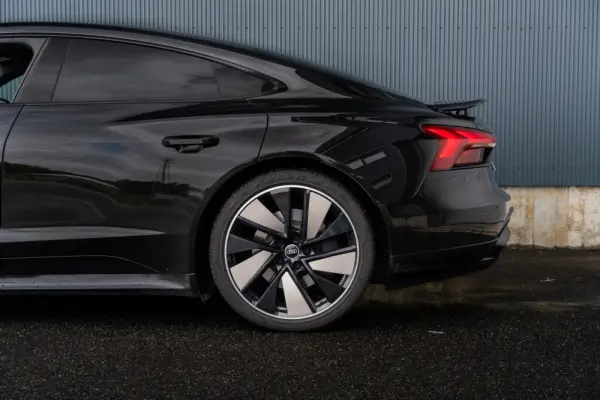 Audi e-tron GT quattro 45