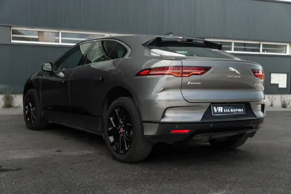 Jaguar I-Pace EV400 AWD SE 6