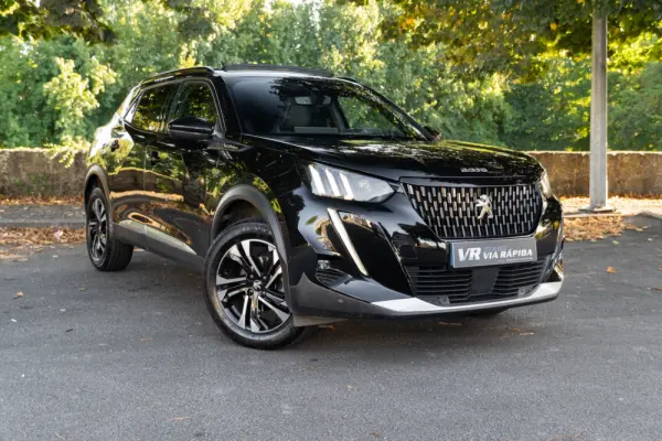 Peugeot 2008 1.2 PureTech GT 3