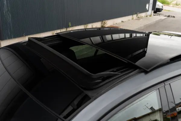 Porsche Panamera Sport Turismo 4 E-Hybrid Platinum Edition PDLS 44