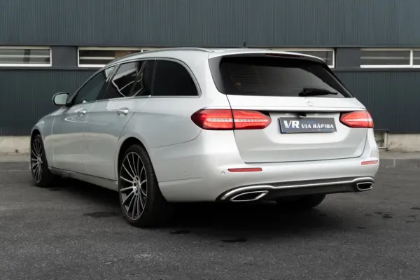 Mercedes-Benz E 220 D Avantgarde 6