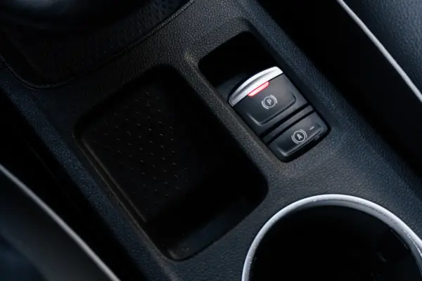 Renault Captur 1.6 E-Tech Plug-In Intens 23