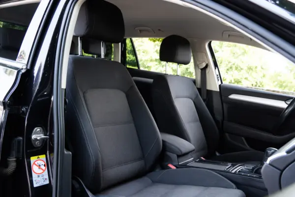 Volkswagen Passat Variant 1.6 TDI Confortline DSG 8