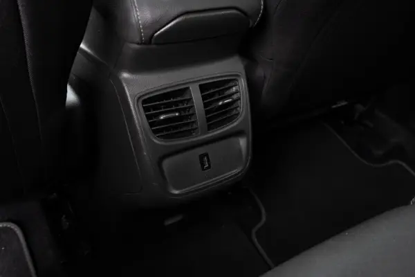 Opel Grandland X 1.2 T Business Edition 50