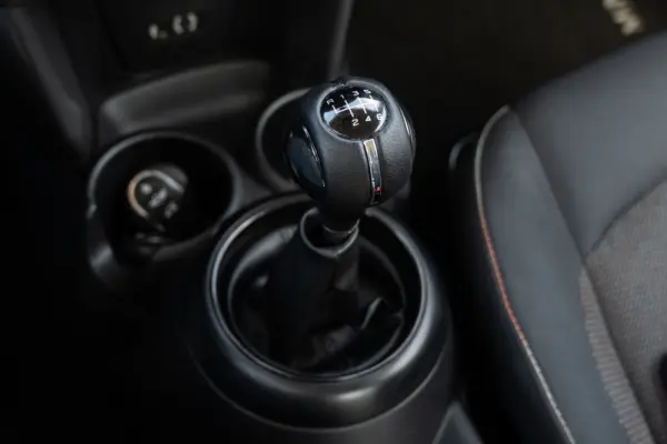MINI 3 Portas Cooper 19