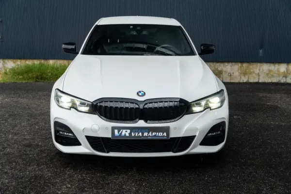 BMW 320 d Pack Desportivo M Auto 2