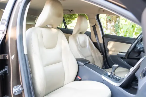 Volvo V60 Cross Country 2.0 D3 Momentum 8