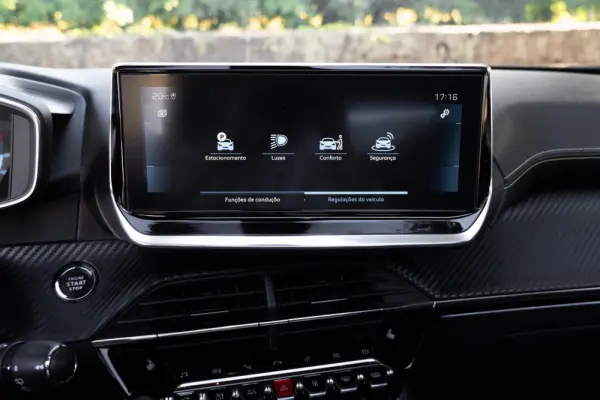 Peugeot 2008 1.2 PureTech GT 18