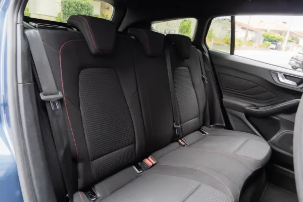 Ford Focus SW 1.5 TDCi EcoBlue ST-Line 23