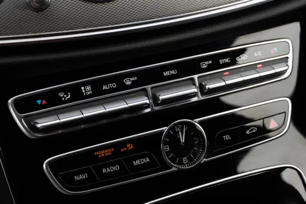 Mercedes-Benz E 220 D Avantgarde 22