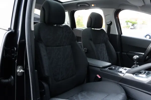 Peugeot 3008 1.6 HDi Allure 9