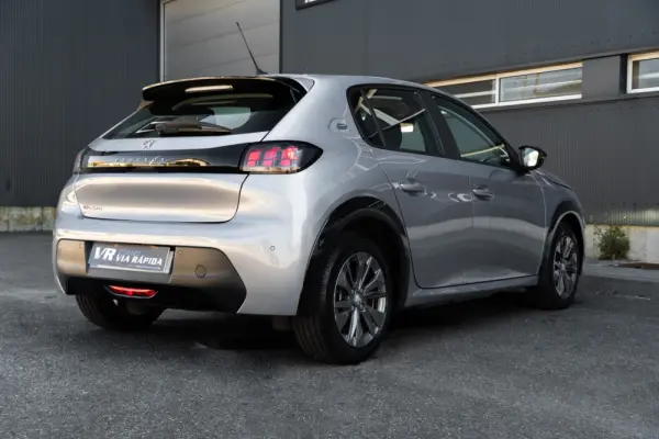 Peugeot e-208 50 kWh Active 4