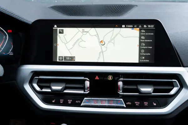 BMW 320 d Pack Desportivo M Auto 14