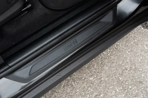BMW X1 16 d sDrive Advantage 43