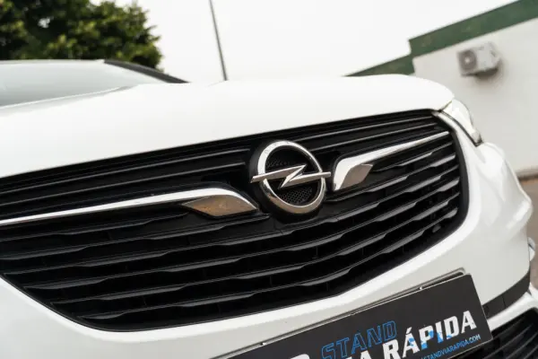 Opel Grandland X 1.2 T Business Edition 27