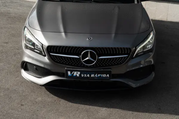 Mercedes-Benz CLA 180 d Shooting Brake AMG Line 32