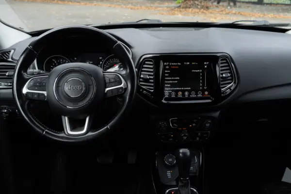Jeep Compass 11