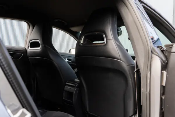 Mercedes-Benz CLA 180 d Shooting Brake AMG Line 29