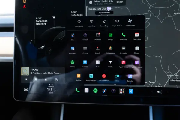 Tesla Model 3 Standard Range Plus RWD 20