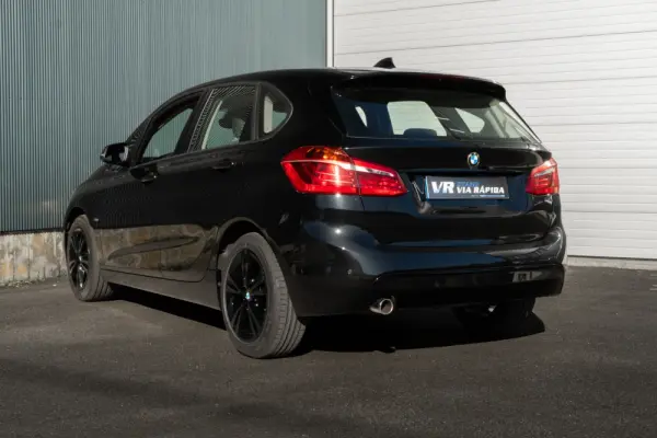 BMW 216 Active Tourer d Line Sport 6