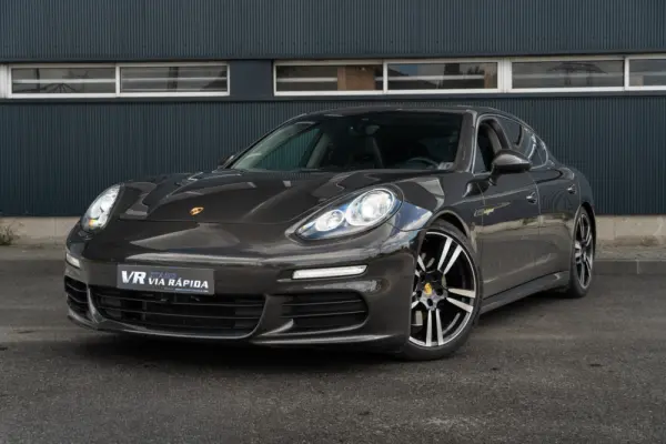 Porsche Panamera S E-Hybrid 1