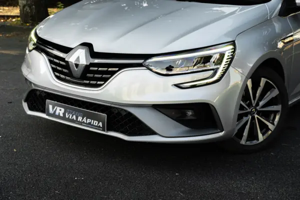 Renault Mégane Sport Tourer 1.5 Blue dCi R.S. Line 24