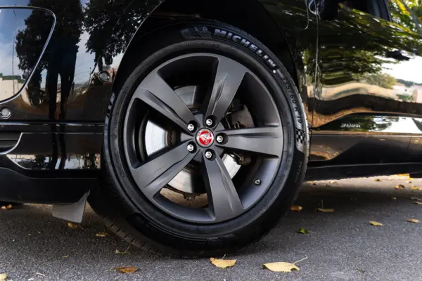 Jaguar I-Pace EV400 AWD HSE 30