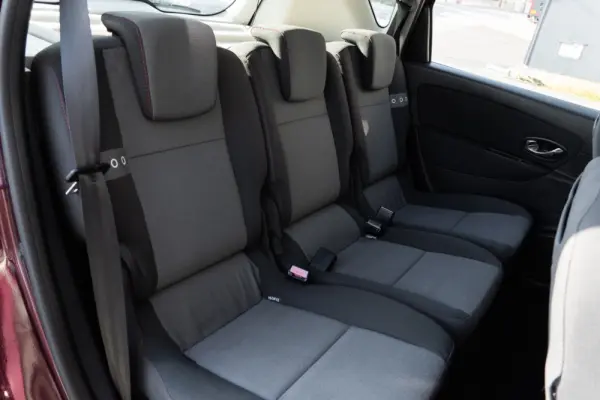 Renault Scénic 1.5 dCi Dynamique S 19