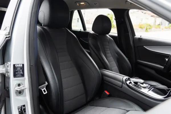 Mercedes-Benz E 220 D Avantgarde 40