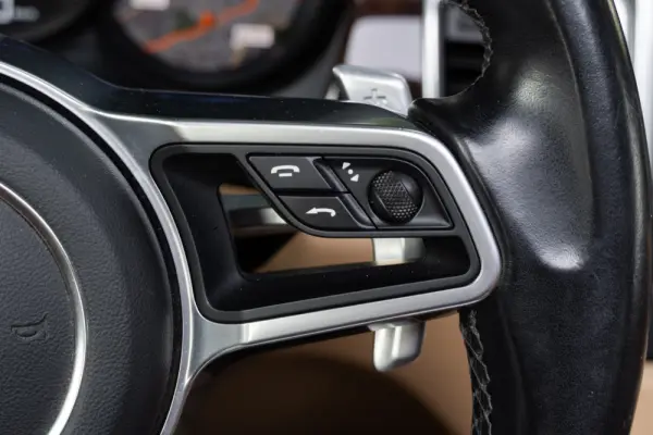 Porsche Macan PDK 46