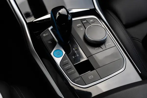 BMW i4 eDrive40 23