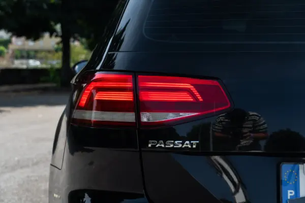 Volkswagen Passat Variant 1.6 TDI Confortline DSG 27