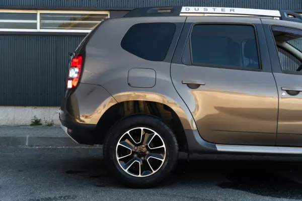 Dacia Duster 1.5 dCi SL Black Shadow 29