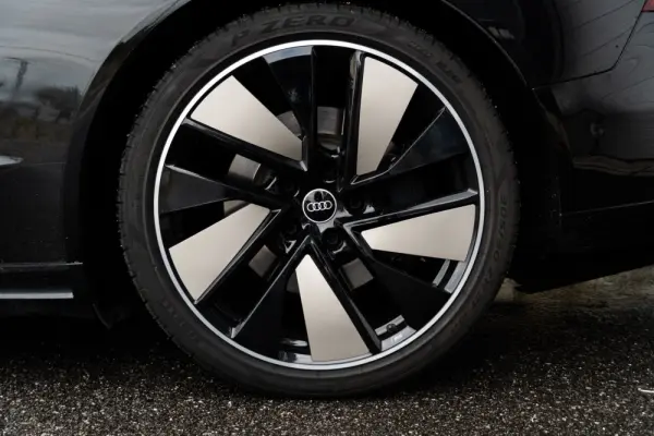 Audi e-tron GT quattro 46