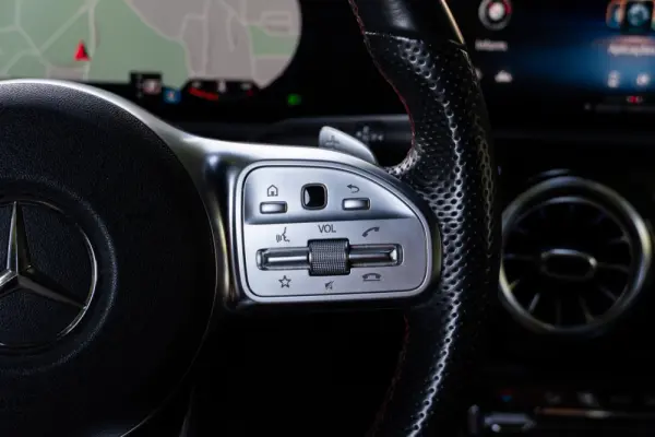 Mercedes-Benz CLA 180 d 7G-DCT AMG Line 39