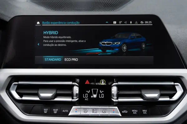 BMW 330 e Line Luxury Auto 19