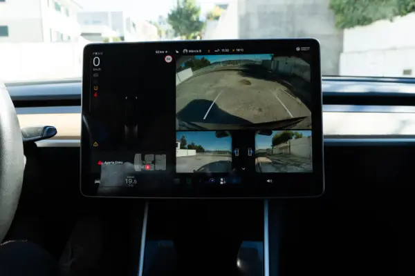 Tesla Model 3 Standard Range Plus RWD 11