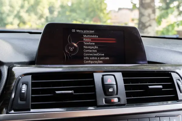 BMW 320 d xDrive Line Luxury 13
