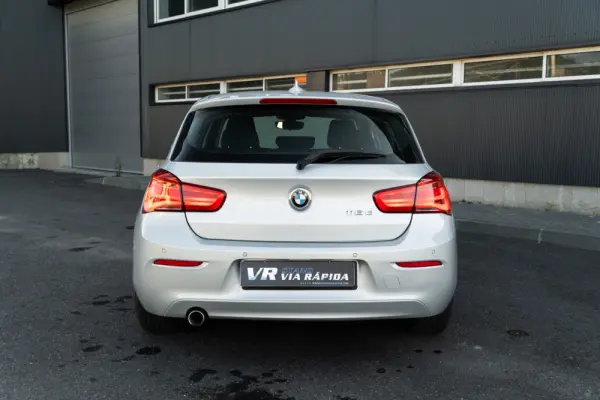BMW 116 d Line Sport 5