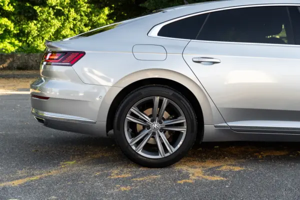 Volkswagen Arteon 2.0 TDI R-Line DSG 29