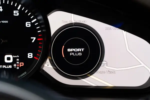 Porsche Panamera Sport Turismo 4 E-Hybrid Platinum Edition PDLS 13