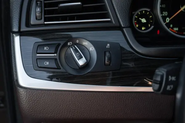 BMW 525 d Pack M Auto 48