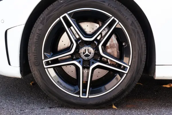 Mercedes-Benz C 300 de AMG Line 36